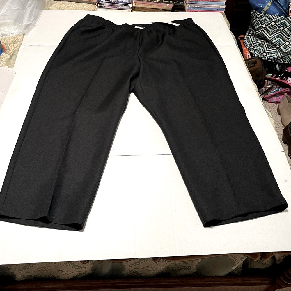 Alfred Dunner Womens Size 24W Black Pull On Pant Two Pockets Style# 9208‎ XX NEW